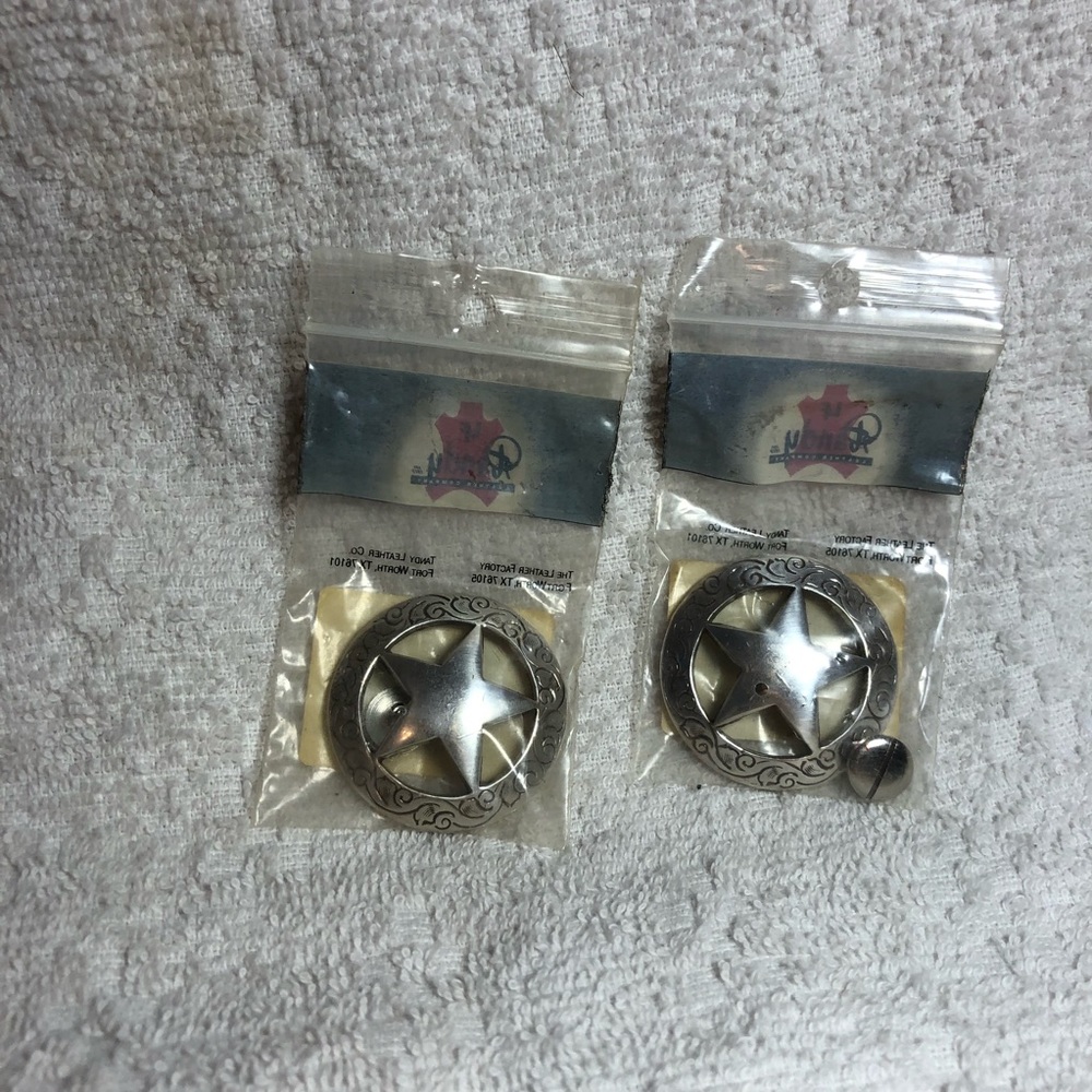 Tandy Leather Texas star concho large 1.5 inches with screw back set of 2